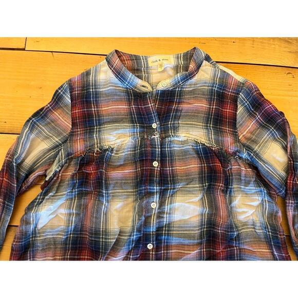 Anthropologie Cloth & Stone Plaid flannel button down top. Size Small - Picture 3 of 7